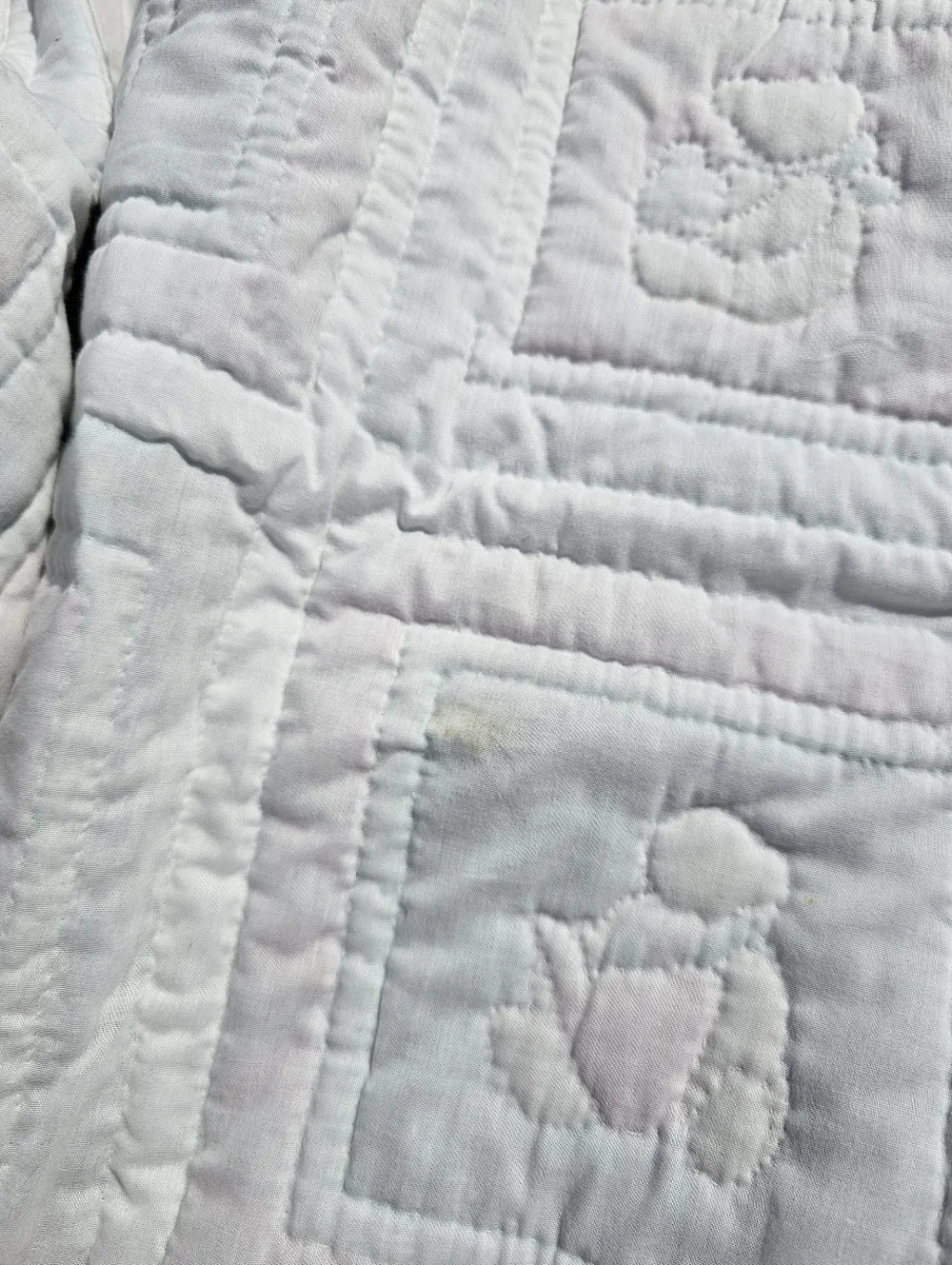 Christmas Teddy Bear Quilt Baby Id Red Green White Handmade Machine Quilted Flaw